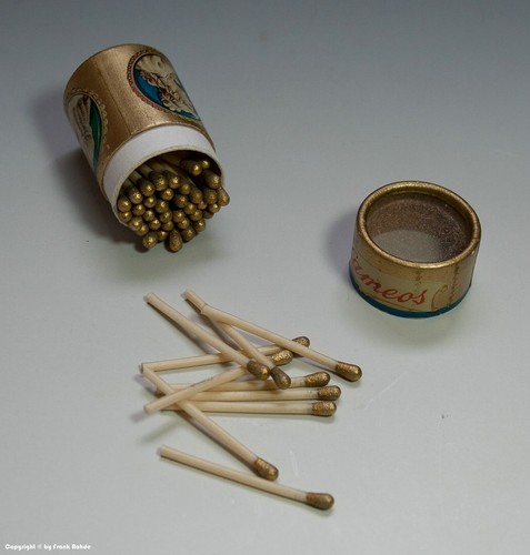 Kuriose packung streichhölzer - packung,