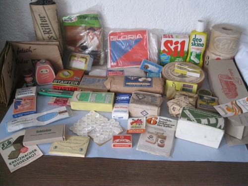Posten alte krämerei waren - krämerei,